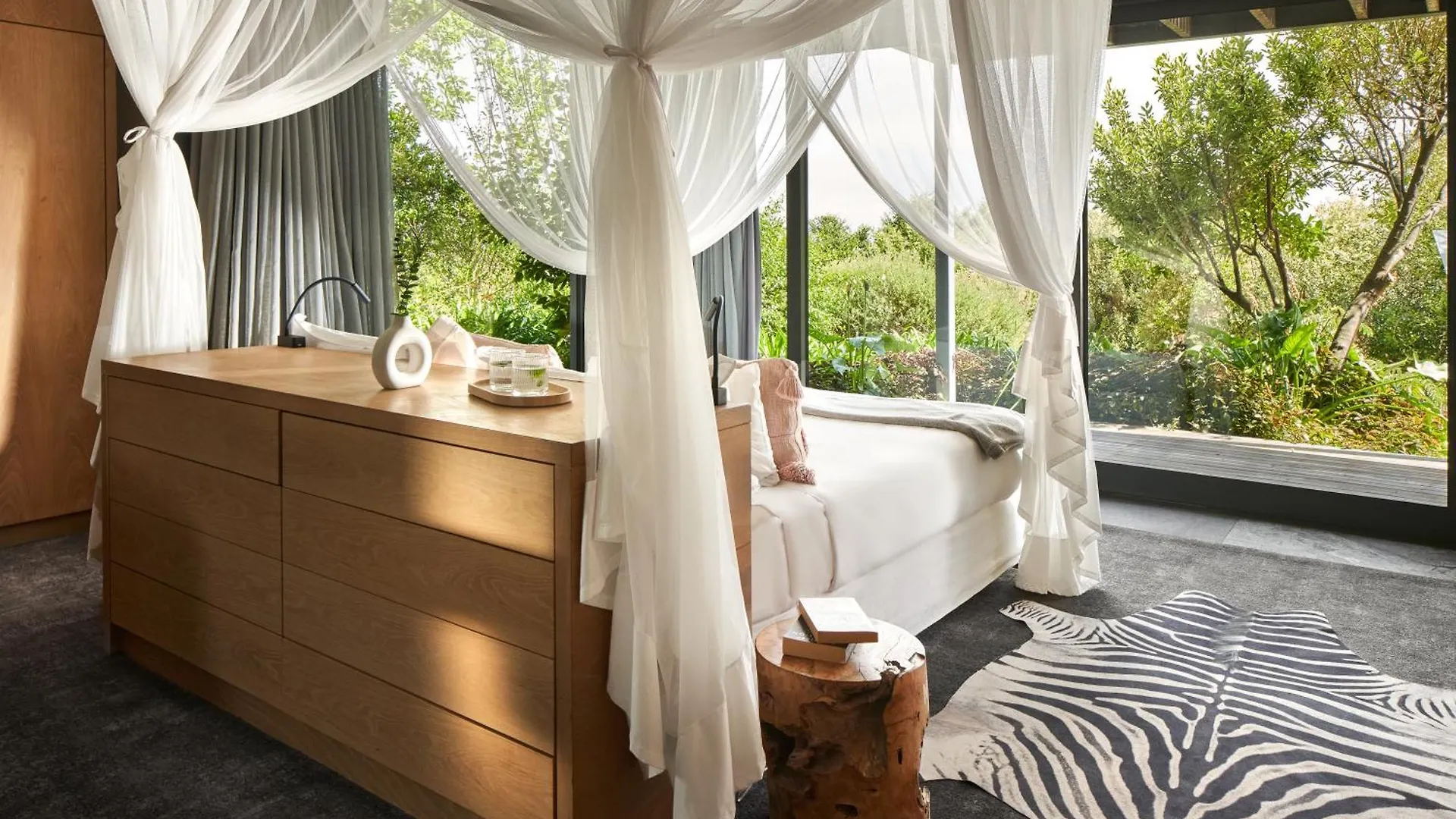 Spanish Farm Guest Lodge And Villas