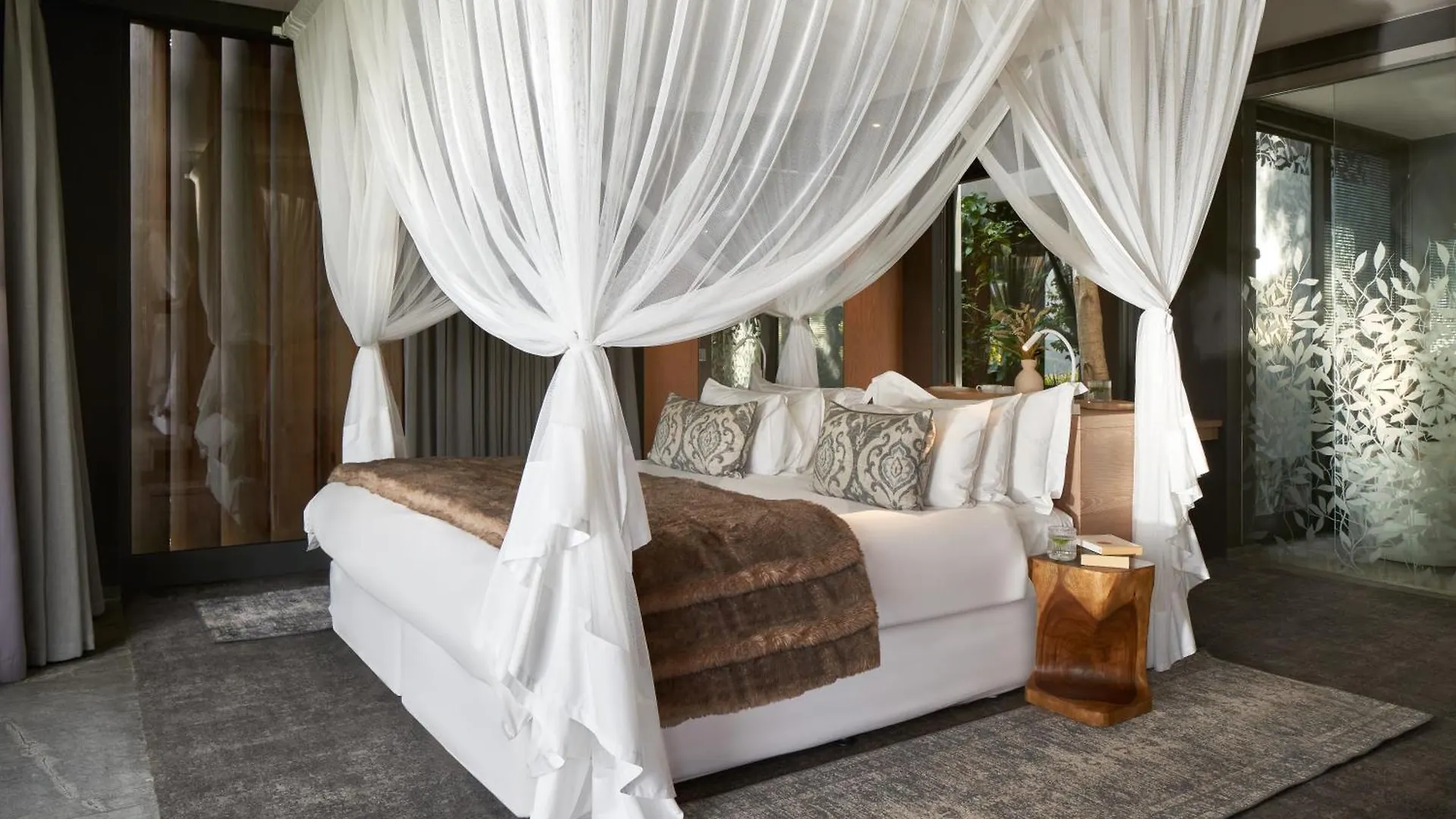 Spanish Farm Guest Lodge And Villas